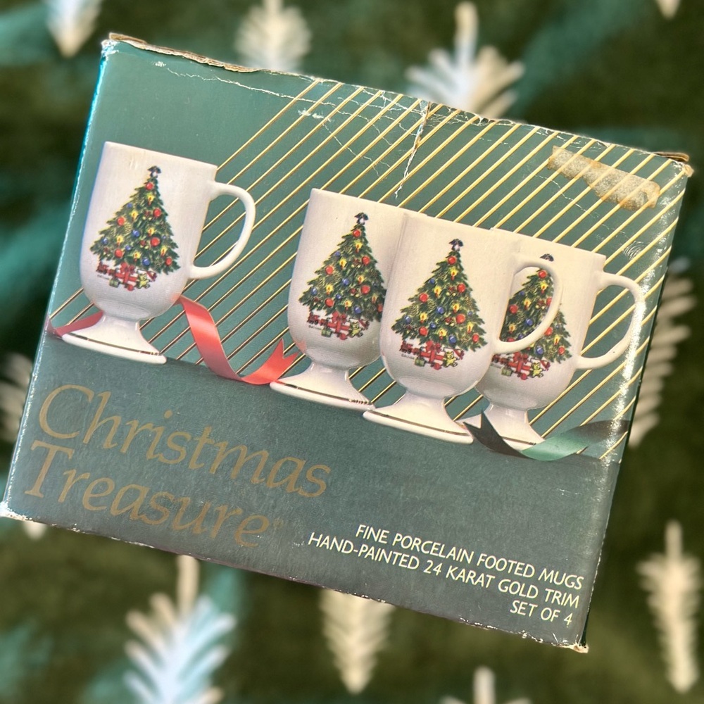 Porcelain Footed Mugs with Gold Trim